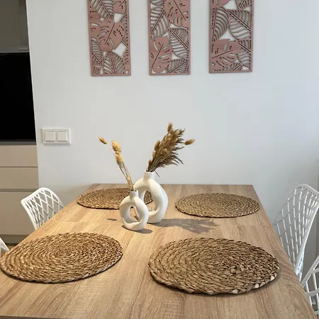 Lujo Y Playa Caribena En شقة إِستيبونا